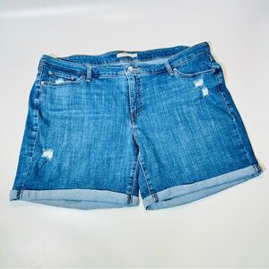 Levi's jean shorts Classic shorts high rise distressed stretchy women size 20 W
